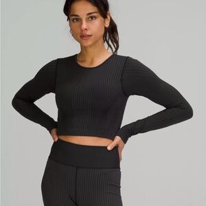 Lululemon Women’s Sz 12 Ebb to Street Black/Charcoal Long Sleeve Crop Top